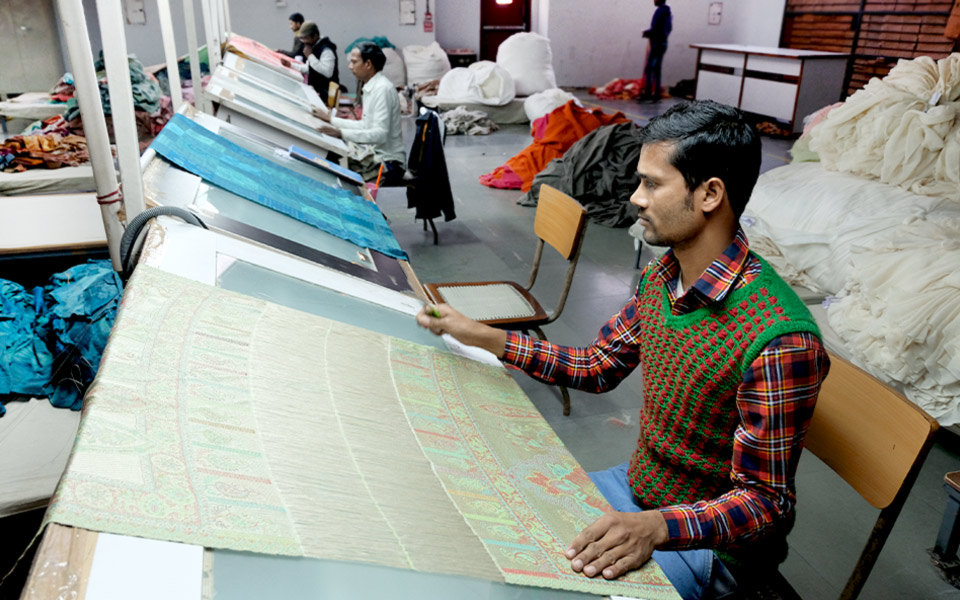 Lila Craft, Indien: Schals aus Fairem Handel – CONTIGO Fairtrade Shop Handelspartner