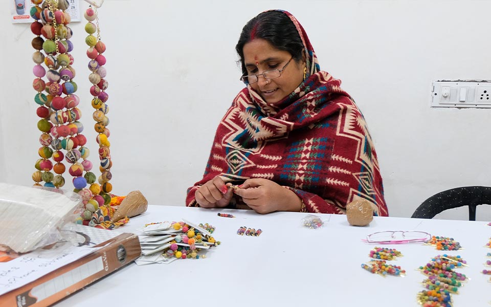 Toucan, Indien: Kantha Upcycling-Schmuck aus Fairem Handel – CONTIGO Fairtrade Shop Handelspartner