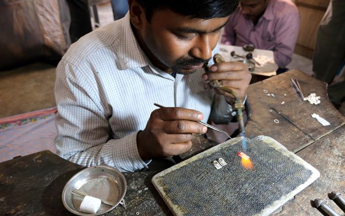 Umed Singh, Indien: Silberschmuck aus Fairem Handel – CONTIGO Fairtrade Shop Handelspartner