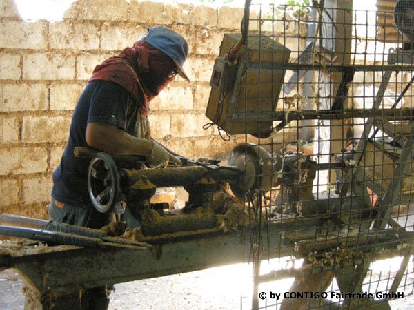 CONTIGO HERSTELLUNG Holzprodukte