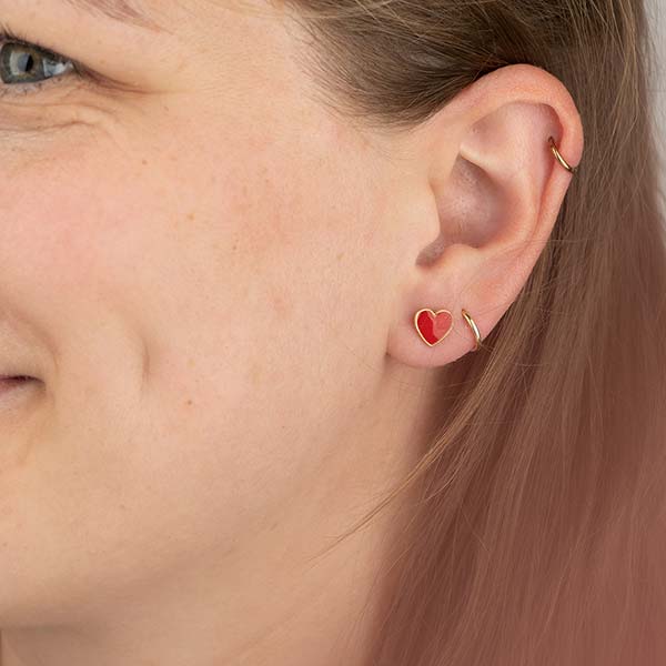 Ohrstecker, Herz, Emaille, rot, 22K vergoldet / CONTIGO Fairtrade Onlineshop