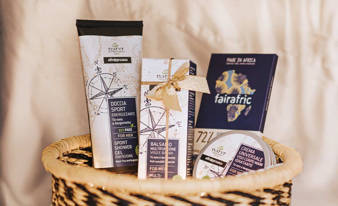 Nachhaltige Fair Trade Geschenke für Männer kaufen: Originelles Geschenk-Set für Ihn mit Naturkosmetik und Schokolade von CONTIGO Fairtrade Shop