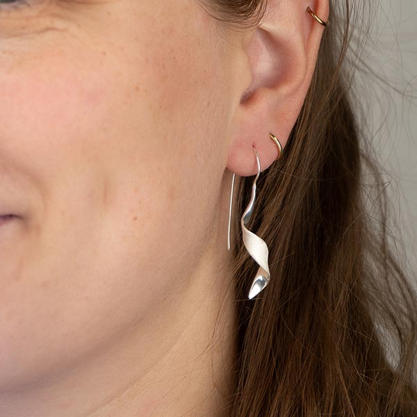 Ohrhänger Magic Lines, Silber / CONTIGO Fairtrade Onlineshop