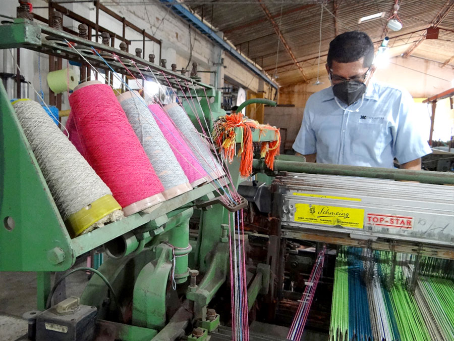 Fair Trade Hängematten und Sessel aus Kolumbien Fair Trade Hängematten aus Kolumbien: Bunte Hängesessel von Comval - CONTIGO Fairtrade Shop