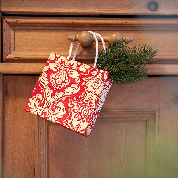 Geschenktüte XS BAROCK, rot-gold, Loktapapier / CONTIGO Fairtrade Onlineshop