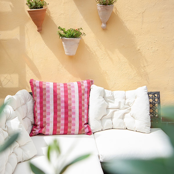 Kissenhülle ROSARIO, 60x60cm, Baumwolle (recycelt) / CONTIGO Fairtrade Onlineshop