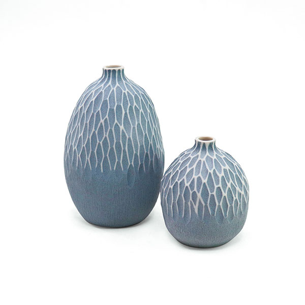 Vase GUGU SAG L, 8x8x12,5 cm, blau-weiß, Keramik, handgemach / CONTIGO Fairtrade Onlineshop