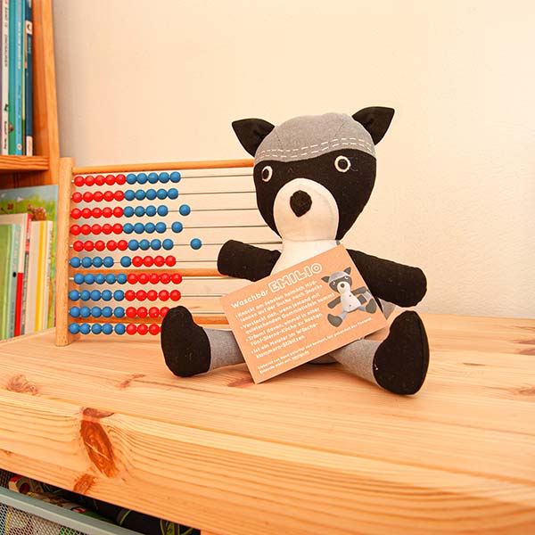 Stofftier Waschbär EMILIO, Baumwolle / CONTIGO Fairtrade Onlineshop
