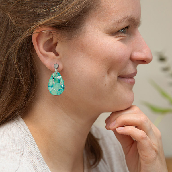 Ohrringe Drop BLÜTEN aqua, Edelstahl / CONTIGO Fairtrade Onlineshop