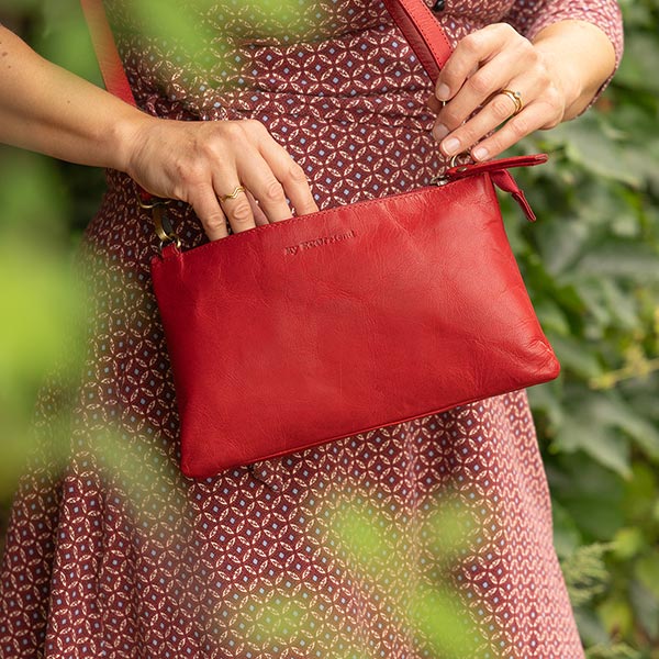 Abendtasche ELEGANT rot, Ziegenleder / CONTIGO Fairtrade Onlineshop
