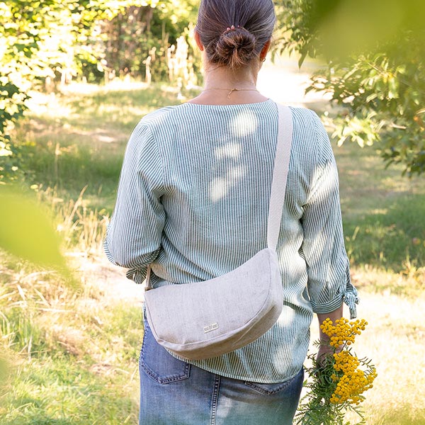 Umhänge-Tasche LILI Hanf-Canvas, natur / CONTIGO Fairtrade Onlineshop