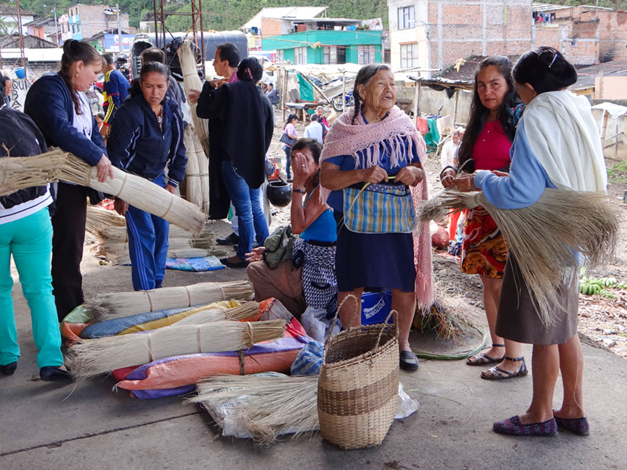 Fair Trade Panamahüte aus Kolumbien: Handgeflochtene Hüte von Montezuma - CONTIGO Fairtrade Shop
