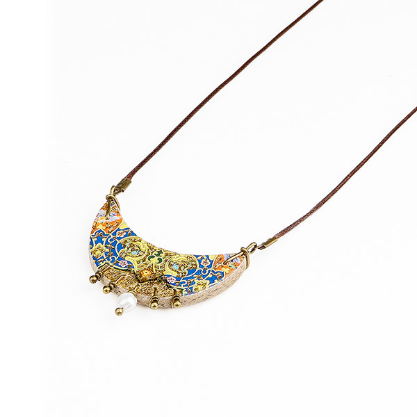 Halskette Halbmond Romance bunt-gold, Fliese / CONTIGO Fairtrade Onlineshop
