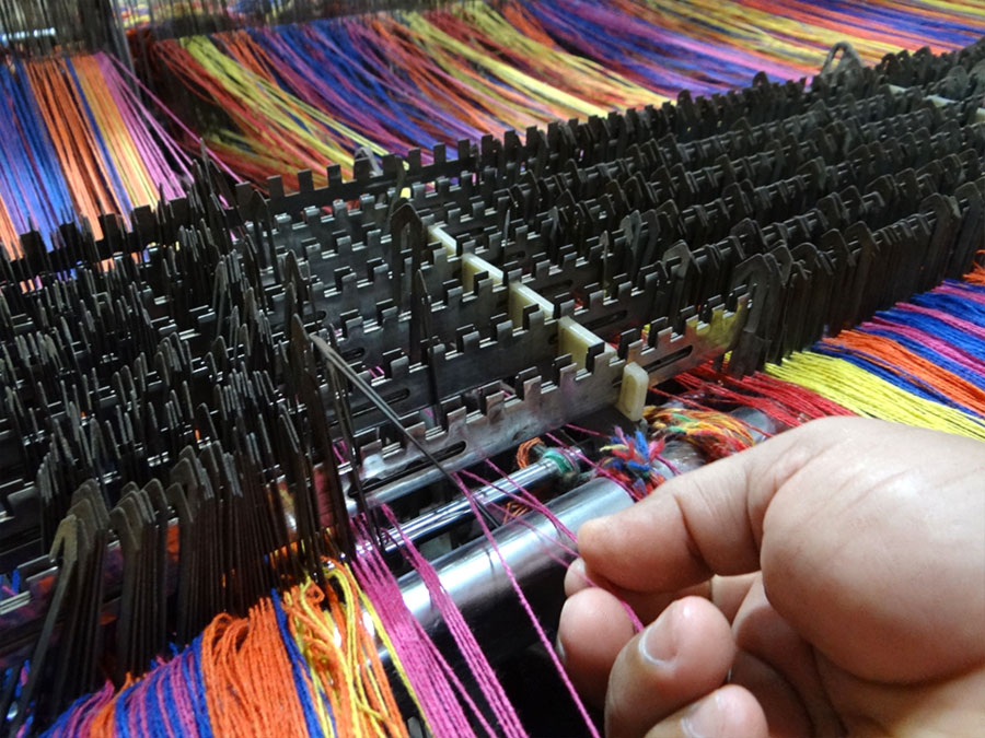 Fair Trade Hängematten und Sessel aus Kolumbien Fair Trade Hängematten aus Kolumbien: Bunte Hängesessel von Comval - CONTIGO Fairtrade Shop