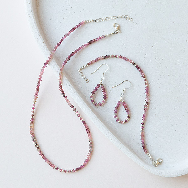 Ohrringe Turmalin mit Kugelperlchen, rosa / CONTIGO Fairtrade Onlineshop