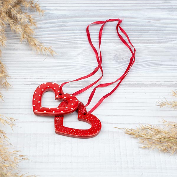 Anhänger HERZ 5cm rot graviert, Speckstein / CONTIGO Fairtrade Onlineshop