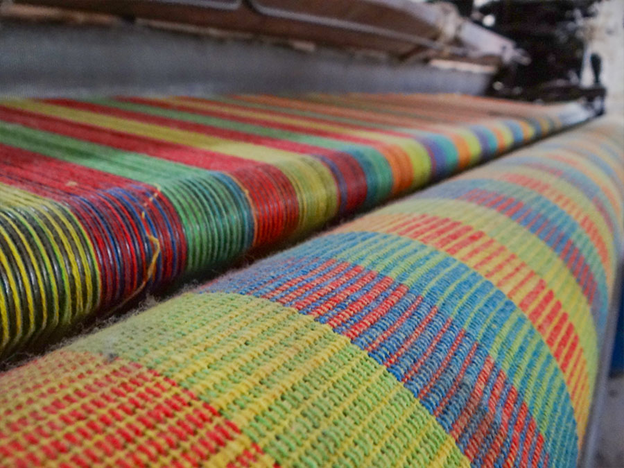 Fair Trade Hängematten und Sessel aus Kolumbien Fair Trade Hängematten aus Kolumbien: Bunte Hängesessel von Comval - CONTIGO Fairtrade Shop