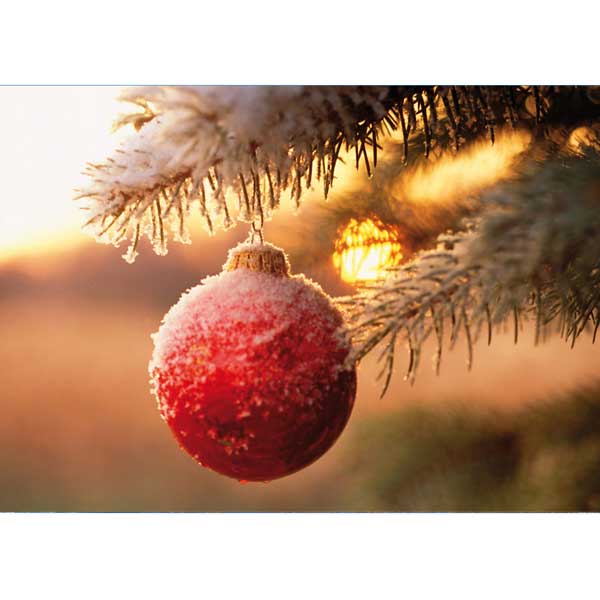 Grußkarte M Verschneite Weihnachtskugel