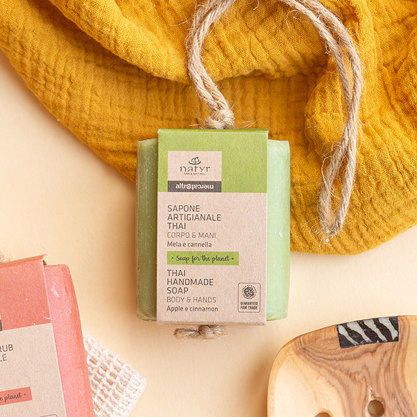 Hand- und Körper-Seife Apfel u. Zimt 120g, handgeschöpft, Naturkosmetik / CONTIGO Fairtrade Onlineshop