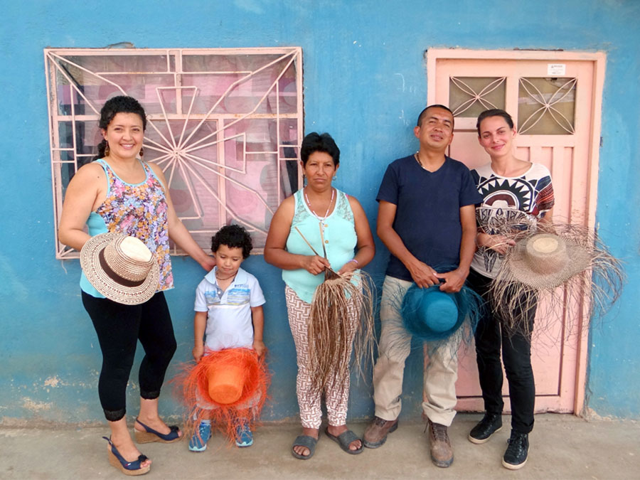 Fair Trade Panamahüte aus Kolumbien: Handgeflochtene Hüte von Montezuma - CONTIGO Fairtrade Shop