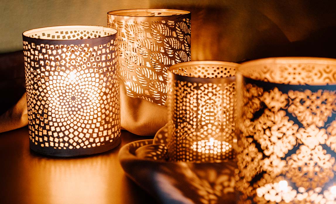 Fair Trade Kerzenhalter und Windlichter für Weihnachten und Advent kaufen: handgefertigte Raumdekoration aus Fairem Handel von CONTIGO Fairtrade Shop