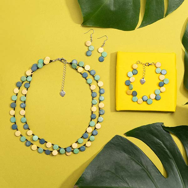 Halskette Puntos zweireihig, grün-gelb, Kokosnuss / CONTIGO Fairtrade Onlineshop