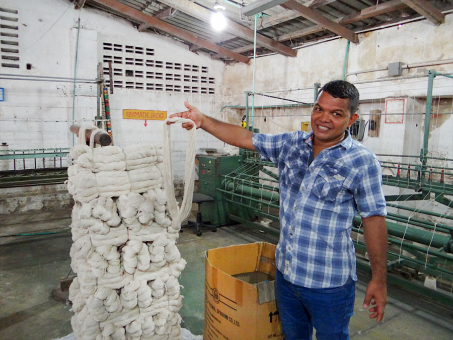 Fair Trade Hängematten und Sessel aus Kolumbien Fair Trade Hängematten aus Kolumbien: Bunte Hängesessel von Comval - CONTIGO Fairtrade Shop
