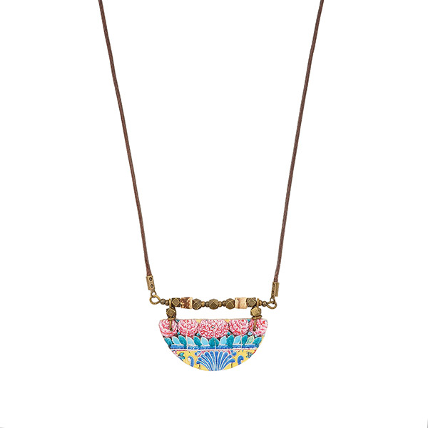 Halskette Halbmond Rosengarten, Fliese