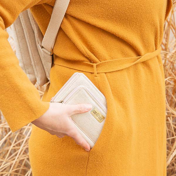 Brieftasche DIVA 19,5x10cm Hanf-Canvas natur RFiD sercure / CONTIGO Fairtrade Onlineshop
