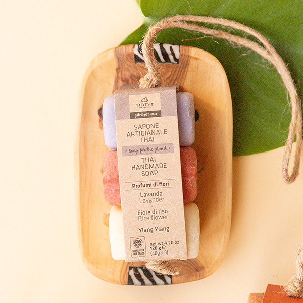 Hand- und Körper-Seife Trio Lavendel, Reisblume, Ylang Ylang  120g, handgeschöpft, Naturkosmetik / CONTIGO Fairtrade Onlineshop