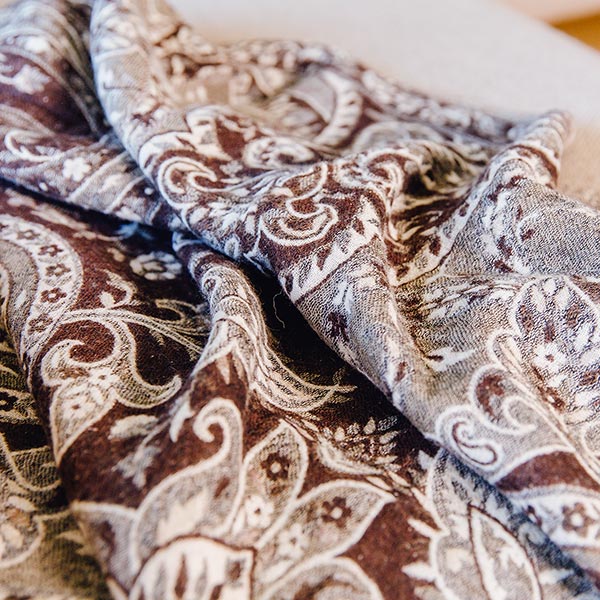 Wolldecke Plaid 200x140, PAISLEY-FLOWER, creme-dunkelbraun, 100 % Wolle / CONTIGO Fairtrade Onlineshop