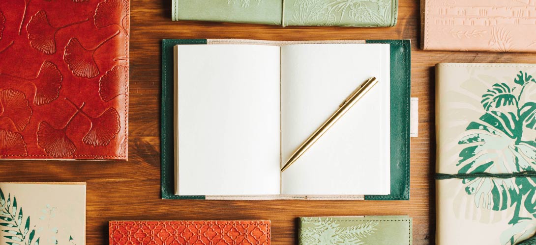 Fair Trade Notizbücher entdecken Nachfüllbare Notizbücher aus Leder kaufen: Nachhaltige Fair Trade Schreibwaren und Fotoalben von CONTIGO Fairtrade Shop